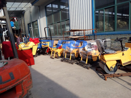 福瑞得機械座駕壓路機，手扶壓路機，小型灌縫機，井蓋切割機及時發(fā)貨